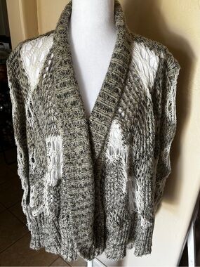Beautiful Open-Knit Cardigan Sweater - Khaki, Black/Cream. Size M